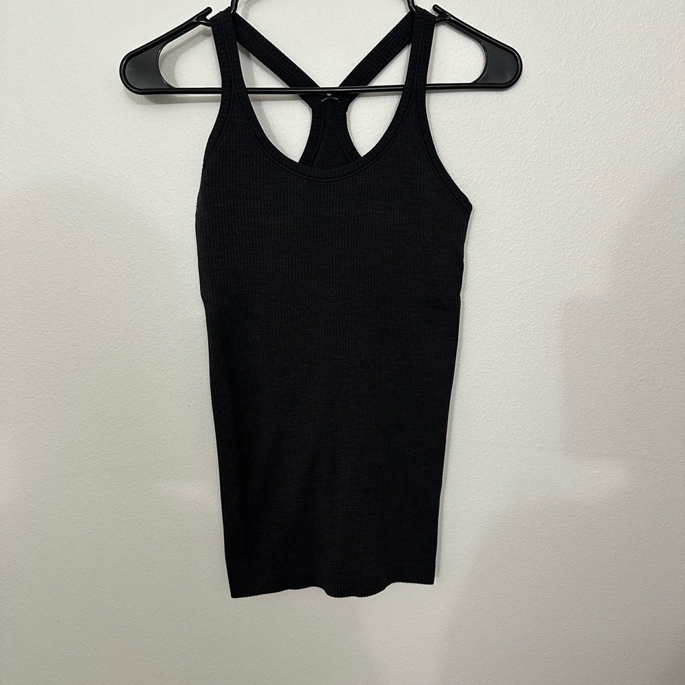 Lululemon Ebb to Street graphite Gray Ribbed Tank Top size 6 EUC built in bra - Picture 2 of 4